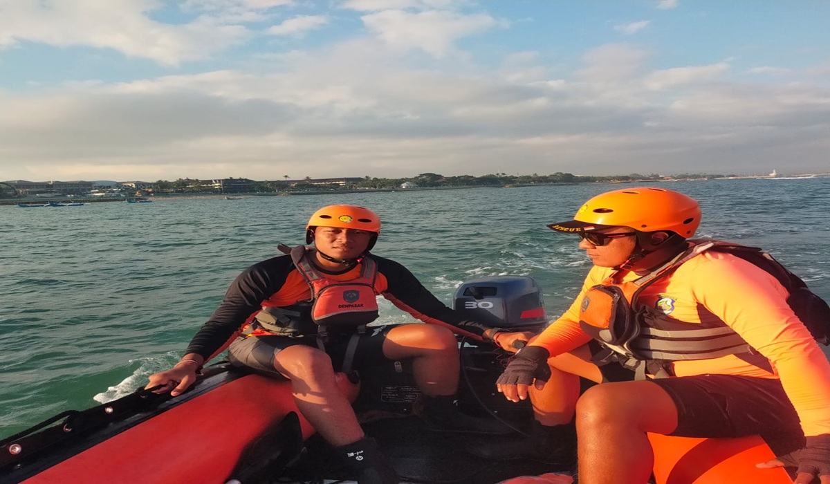Dua Anak Terseret Ombak di Pantai Kuta Bali