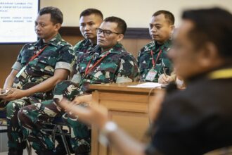 Empat Prajurit TNI Terdakwa Penyiraman Air Keras Dituntut 2,5 Tahun