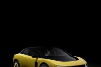 Ferrari Perkenalkan Mobil Listrik: Kritik hingga Respons Positif