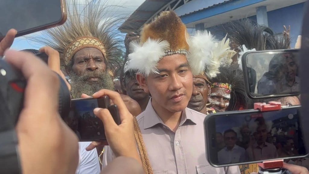 Gibran Rakabuming Respons Penahanan Roy Suryo dan Dokter Tifa