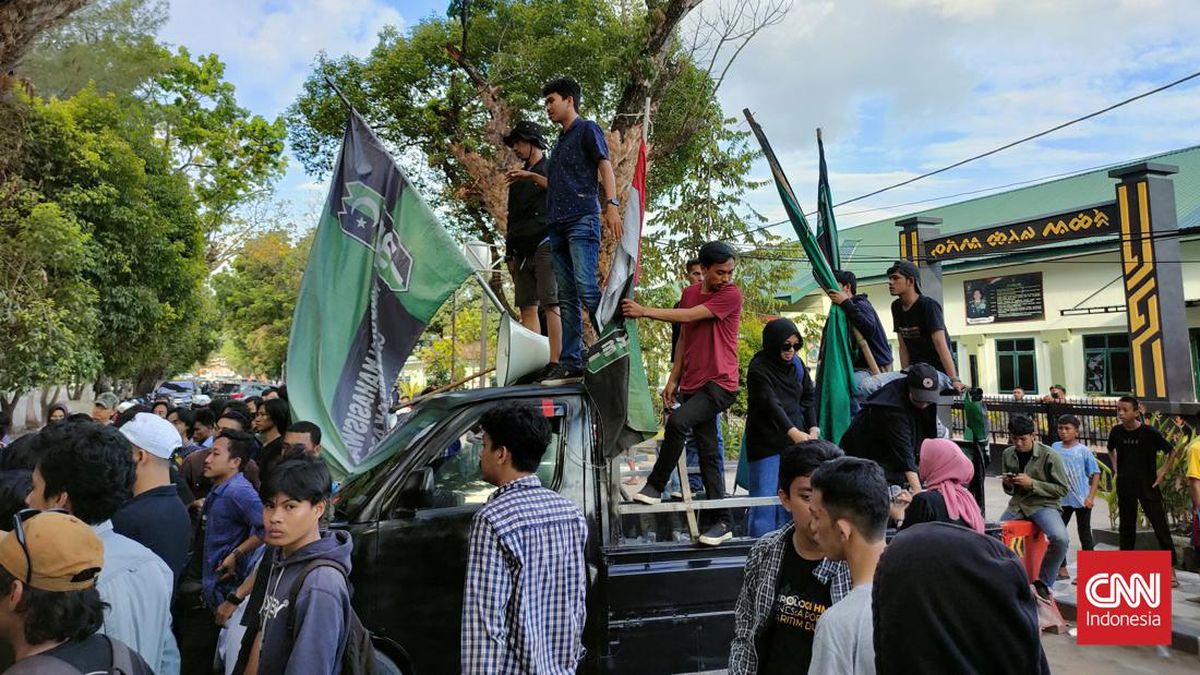 HMI Sulsel Demo di Makassar, Tekankan Evaluasi Kinerja Pemerintah
