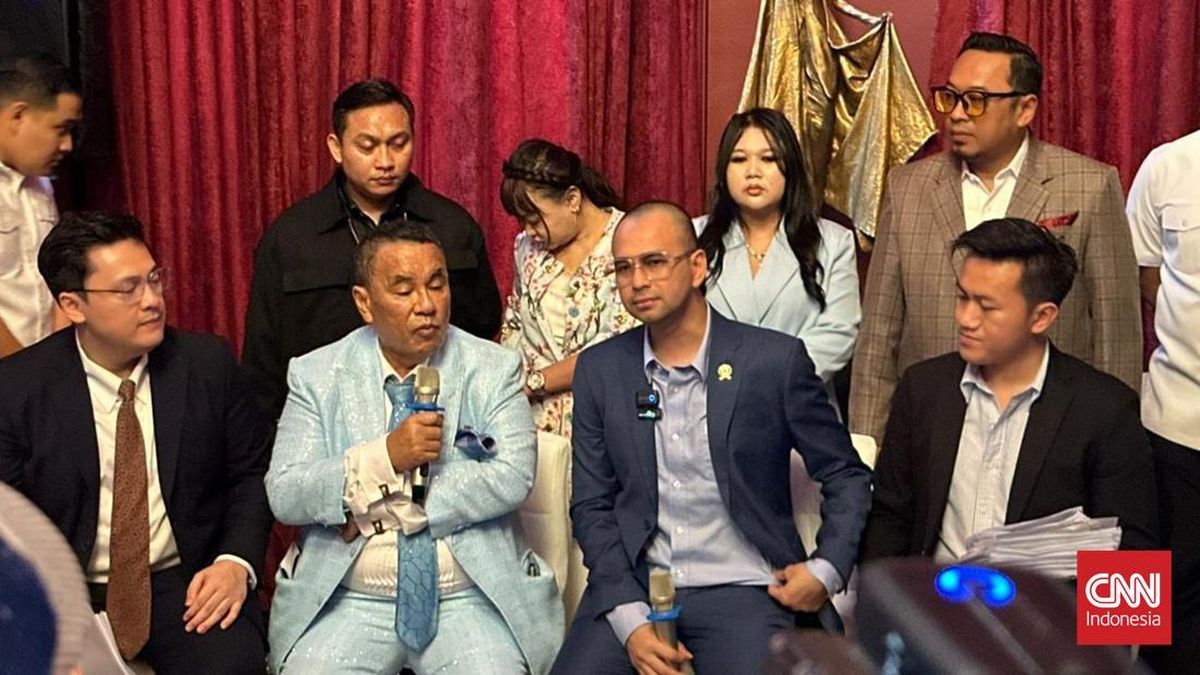 Hotman Paris Kumpulkan Bukti Fitnah Nama Raffi Ahmad