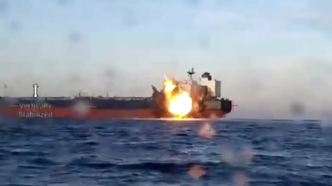 Iran Luncurkan Drone di Selat Hormuz, AS Bertindak