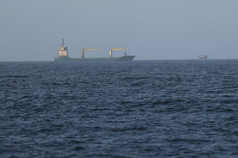 Iran Siap Tutup Selat Hormuz, Tuduh AS Langgar MoU