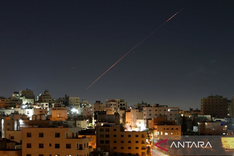 Israel Tutup Perbatasan Gaza Usai Serangan Rudal Iran