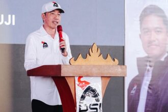 Jokowi Kembali Blusukan di Lampung Pakai Topi PSI