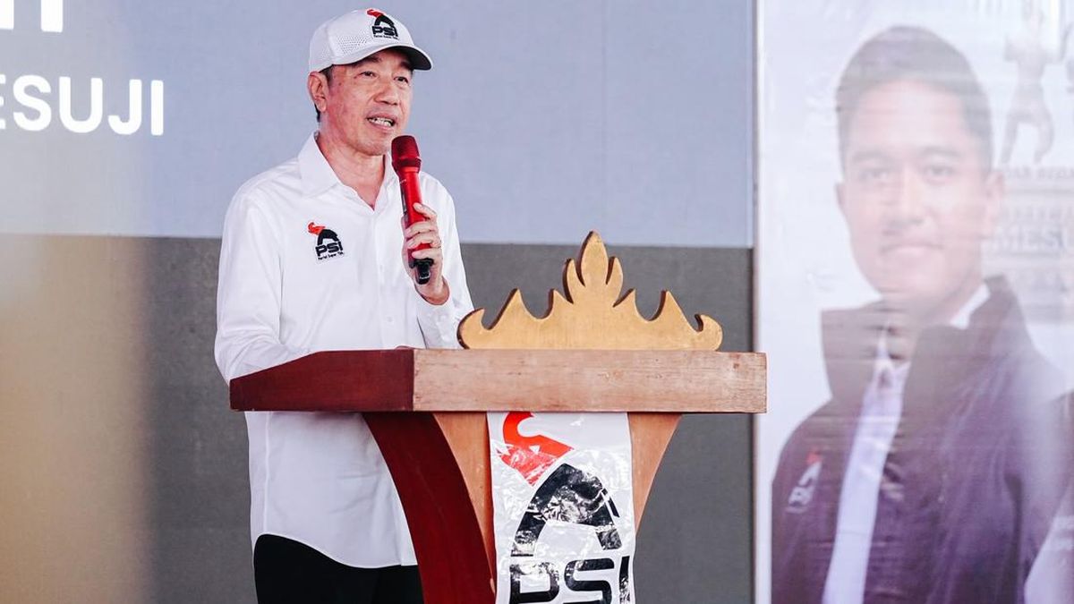 Jokowi Kembali Blusukan di Lampung Pakai Topi PSI