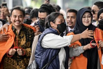Jokowi Mania Pertanyakan Keputusan Kejaksaan Tak Tahan Roy Suryo dan dr. Tifa