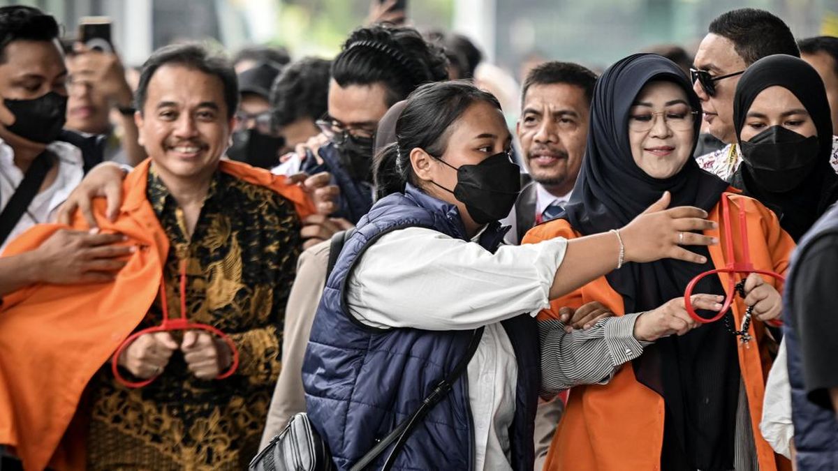 Jokowi Mania Pertanyakan Keputusan Kejaksaan Tak Tahan Roy Suryo dan dr. Tifa