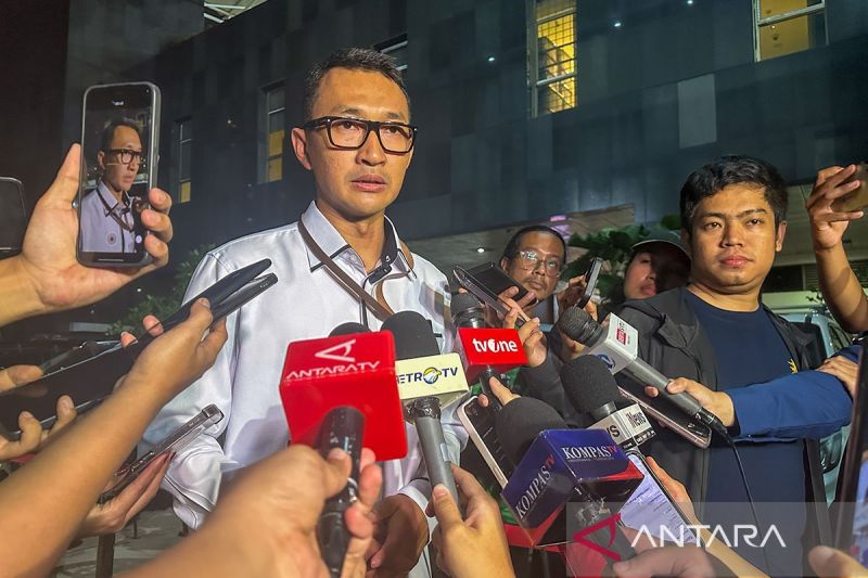 KPK Sita Ratusan Gram Emas dari OTT di Ditjen Imigrasi