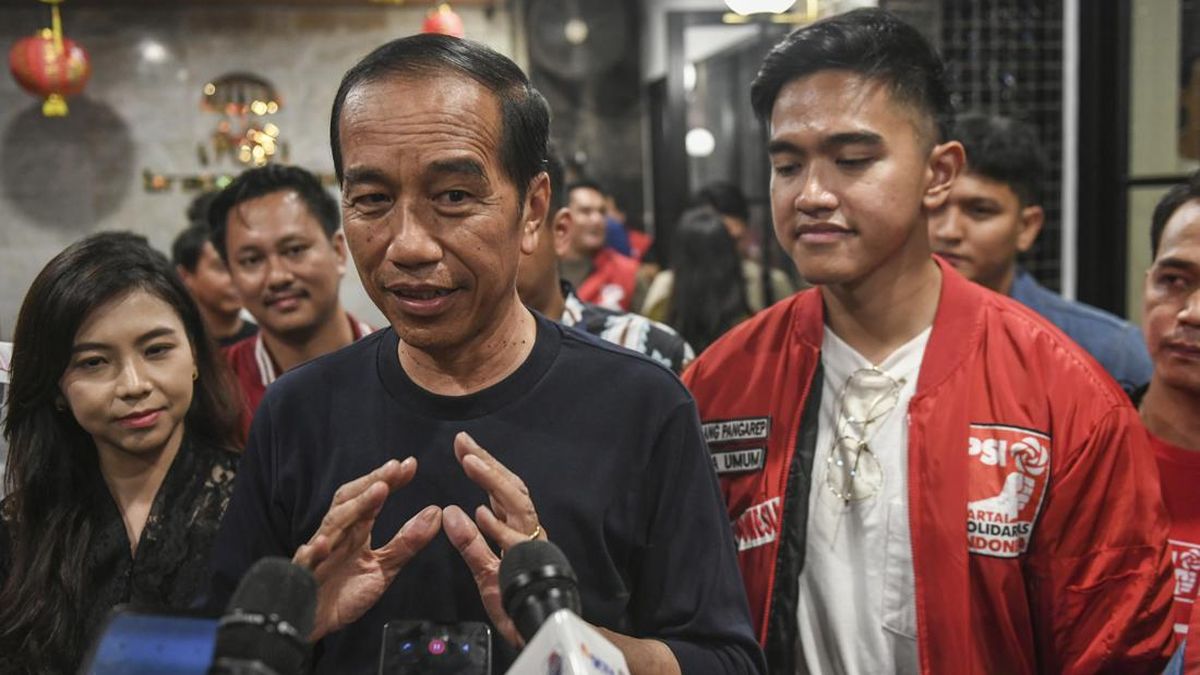 Kaesang Pangarep Temani Jokowi Blusukan ke Lampung