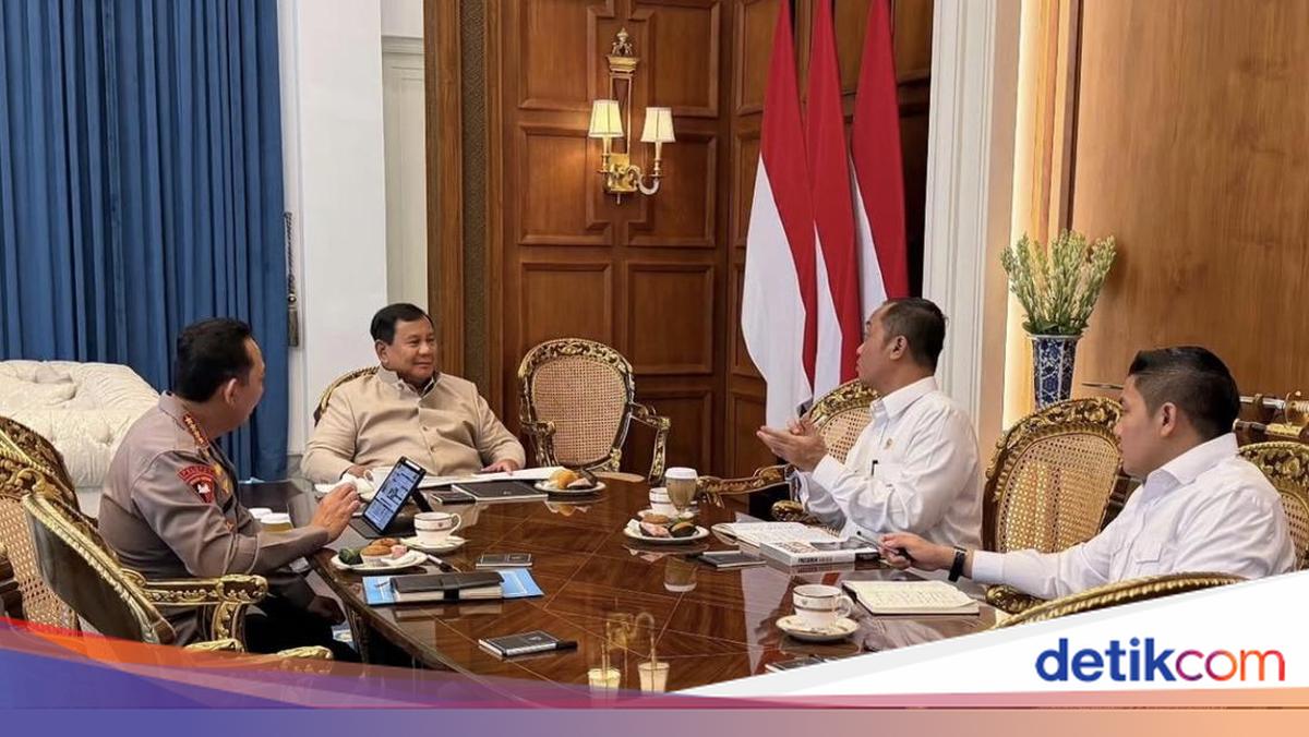 Kapolri Lapor Prabowo Mengenai Situasi Keamanan Terkini