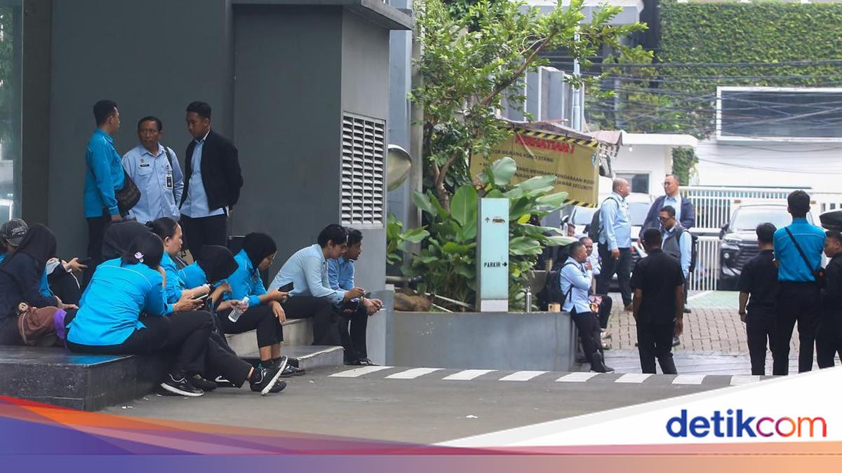 Karyawan BGN Diminta Menunggu di Luar Saat Penggeledahan Kejagung