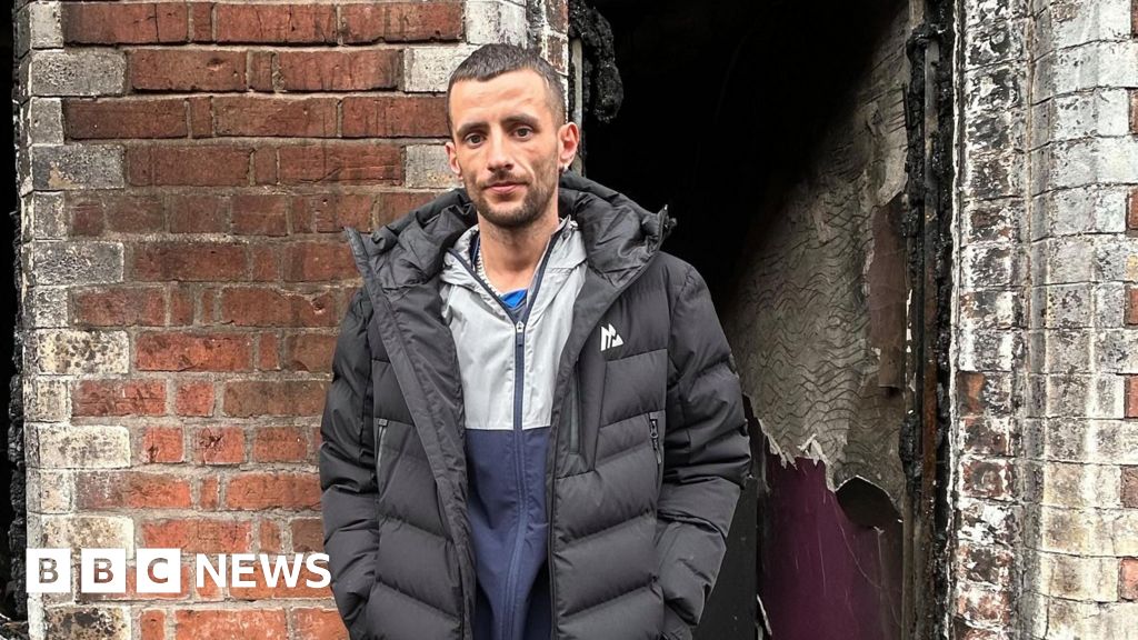 Keluarga di Belfast Mengalami Trauma Akibat Kekerasan