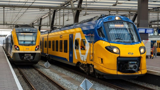 Kereta Api Belanda Hentikan Operasi Pagi Karena Mogok Kerja