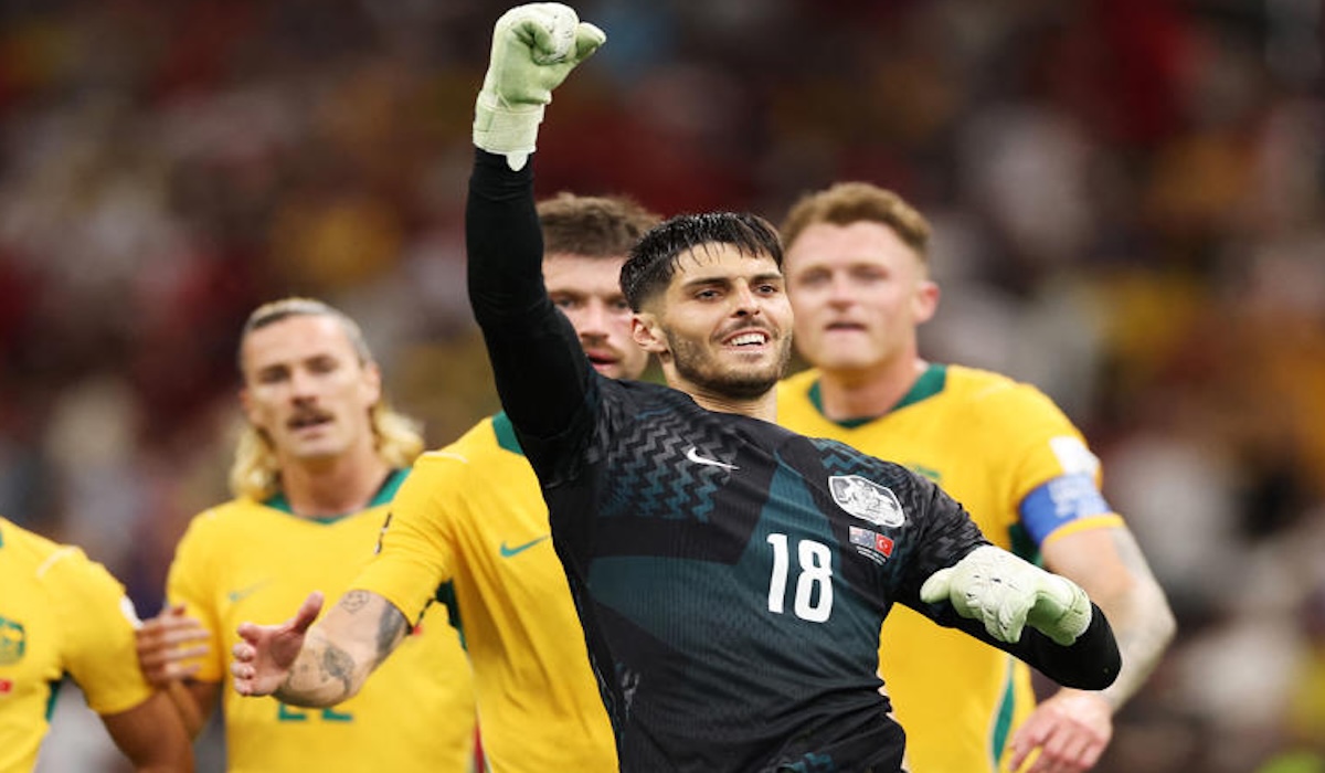 Kiper Australia Patrick Beach Jadi Pahlawan di Kemenangan atas Turki