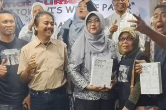 Kuasa Hukum Roy Suryo Nyatakan Perang Hukum Melawan Jokowi