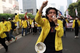 Mahasiswa BEM Jabodetabek Gelar Demo di Jakarta dengan Lima Tuntutan