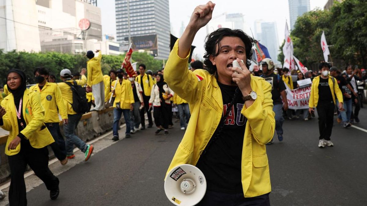 Mahasiswa BEM Jabodetabek Gelar Demo di Jakarta dengan Lima Tuntutan