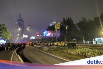 Mahasiswa Tosari Berujung Long March ke Semanggi
