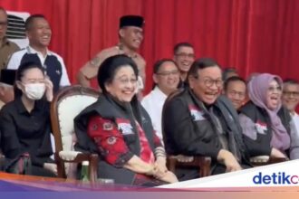 Megawati Tertawa di Festival Bung Karno Saat Lomba Impersonate