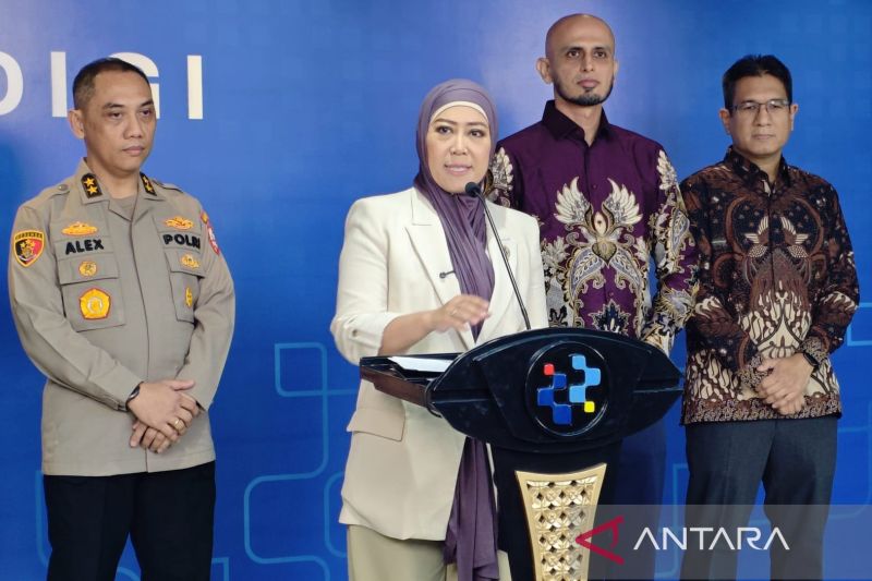 Menkomdigi Beberkan Strategi Penyebaran Komentar Judi Online di Medsos
