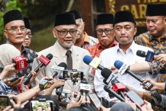 Menteri Haji Bahas Perkiraan Biaya Haji 2027
