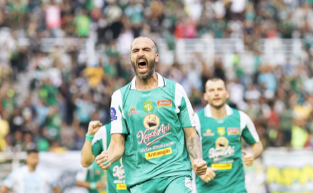 Milos Raickovic Berpisah dengan Persebaya Surabaya