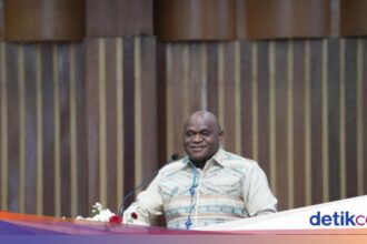 Natalius Pigai Tegaskan Pembangunan HAM Berdasarkan Pancasila dan Bebas Diskriminasi