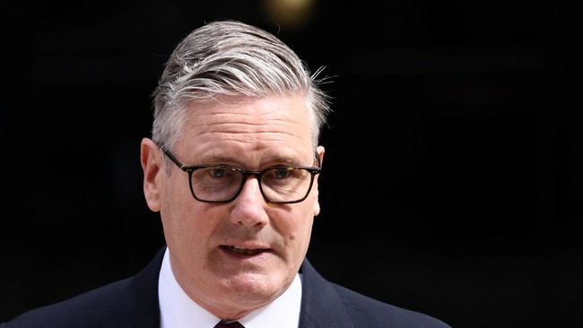 PM Inggris Keir Starmer Undur Diri: Dari Populer Jadi Dibenci
