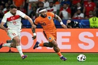 Pelatih Jepang Tanggung Jawab Cedera Wataru Endo