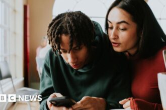 Pemerintah Inggris Akan Larang Anak di Bawah 16 Tahun Akses Media Sosial