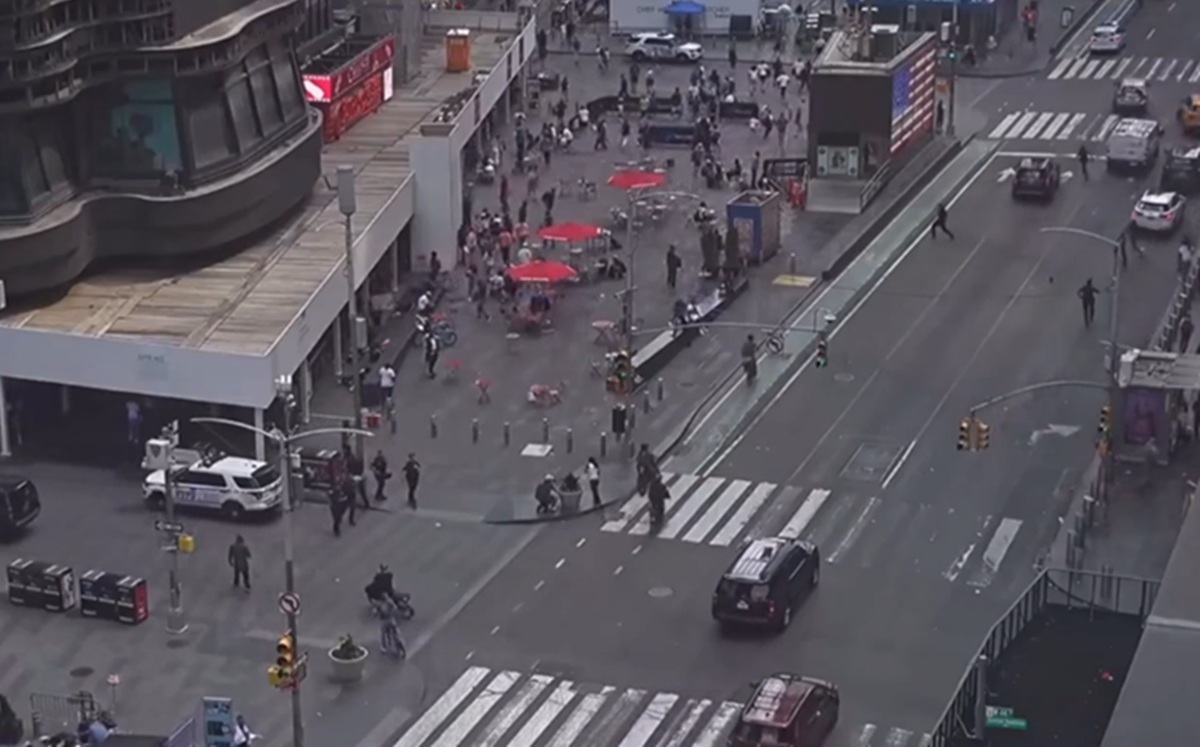 Penembakan dan Pembacokan di Times Square New York, Remaja Ditangkap