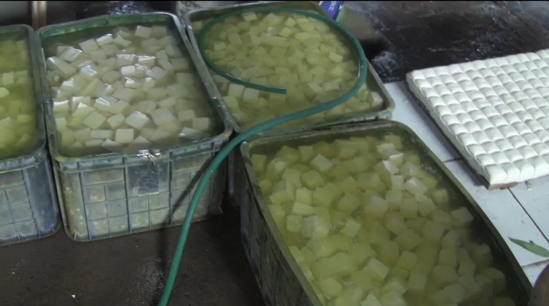 Perajin Tahu di Subang Terdampak Kenaikan Harga Kedelai Impor