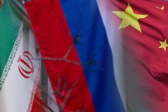 Peran China-Rusia Mempertahankan Iran dari Tekanan AS