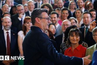 Pertanyaan Mengemuka untuk Andy Burnham sebagai Pengganti Starmer