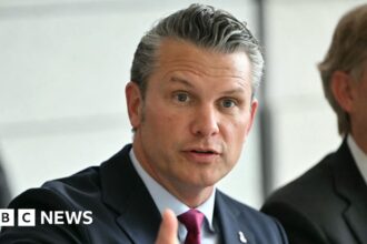 Pete Hegseth Kecam Eropa Terkait Migrasi dalam Pidato D-Day