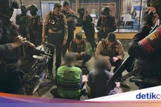 Polisi Amankan Empat Orang Diduga Gunakan Narkoba di Tanjung Priok
