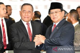 Prabowo Berduka Atas Wafatnya Ryamizard Ryacudu