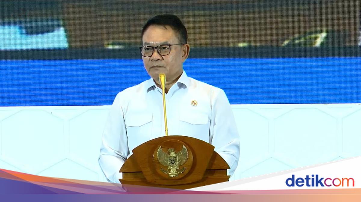 Prabowo Subianto Mengklaim Demo Dibayar, Dudung Memastikan Informasi Akurat