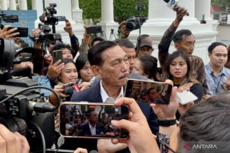 Presiden Prabowo Undang Luhut dan Chatib Basri ke Istana