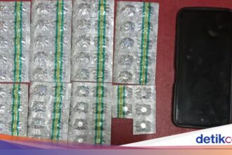 Pria di Depok Ditangkap saat COD Tramadol, 88 Butir Disita