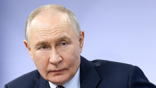 Putin Akui Kekurangan Bahan Bakar: Serangan Drone Hantam Rusia
