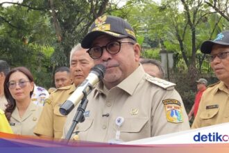 Rano Karno Janji Tinjau Jalan Rusak di Pesanggrahan