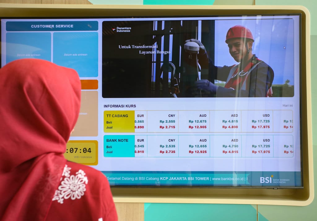 Rupiah Terdepresiasi ke Rp17.729 per Dolar AS
