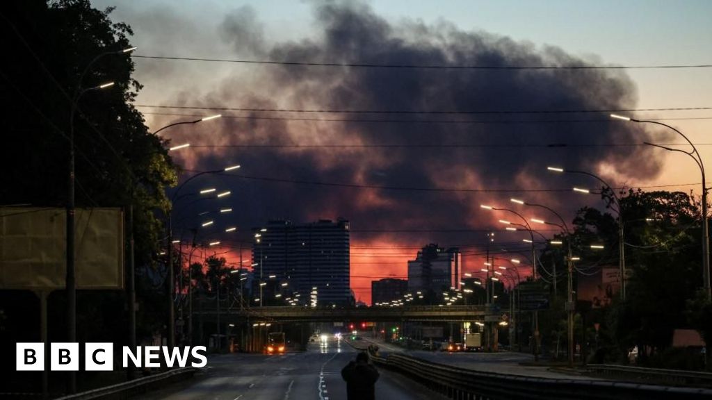 Serangan Besar Rusia Tewaskan Lima Orang di Ukraina