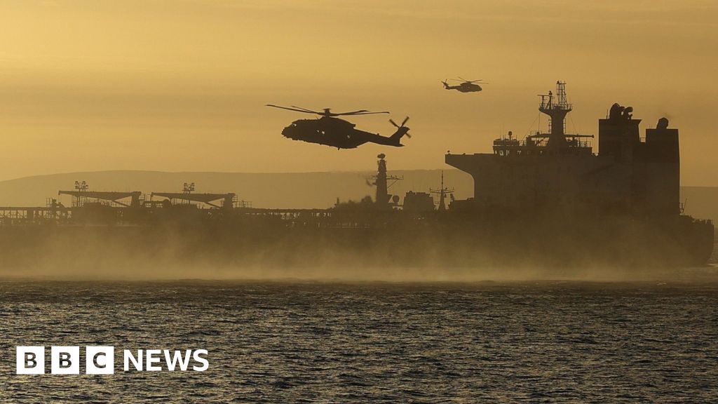 Tanker Armada Bayangan Rusia Dicegat di Selat Inggris oleh Pasukan Inggris
