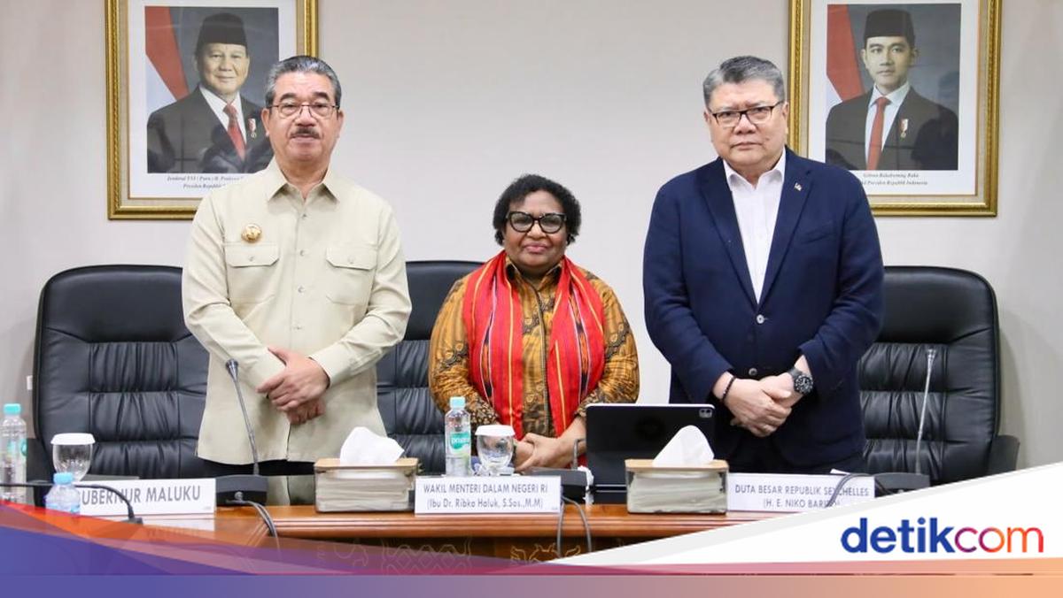 Wamendagri Dorong Pemda Maluku Kembangkan Potensi Maritim