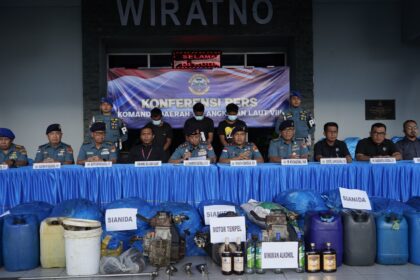 Gagalkan Penyelundupan Sianida dari Filipina, TNI AL Amankan Pumpboat ARRIL di Perairan Minahasa Utara