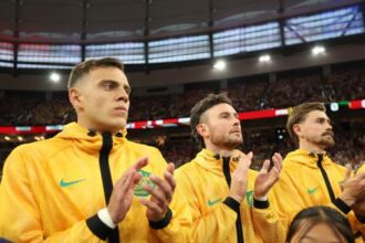Air Mata Pemain Muda Australia Warnai Kemenangan Dramatis di Piala Dunia